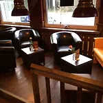 Hostal Big Mountain *